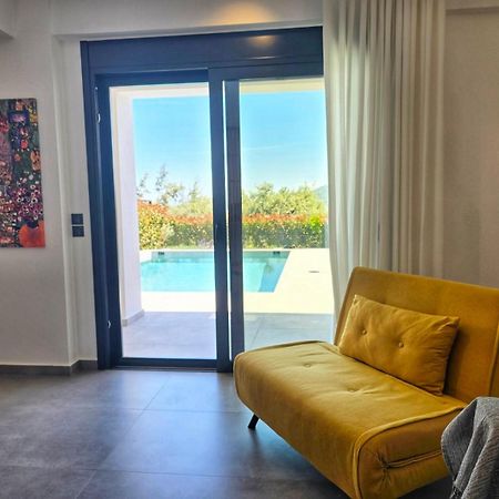 Nemesis Luxury Villas Apolpaina Eksteriør bilde