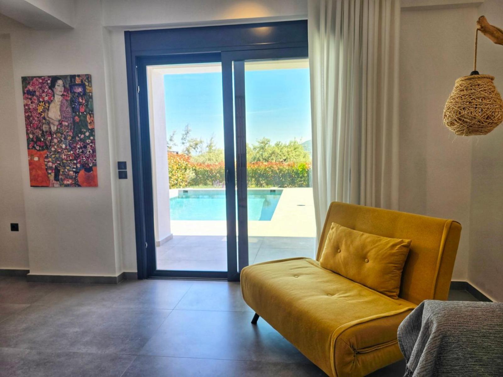 Nemesis Luxury Villas Apolpaina Eksteriør bilde